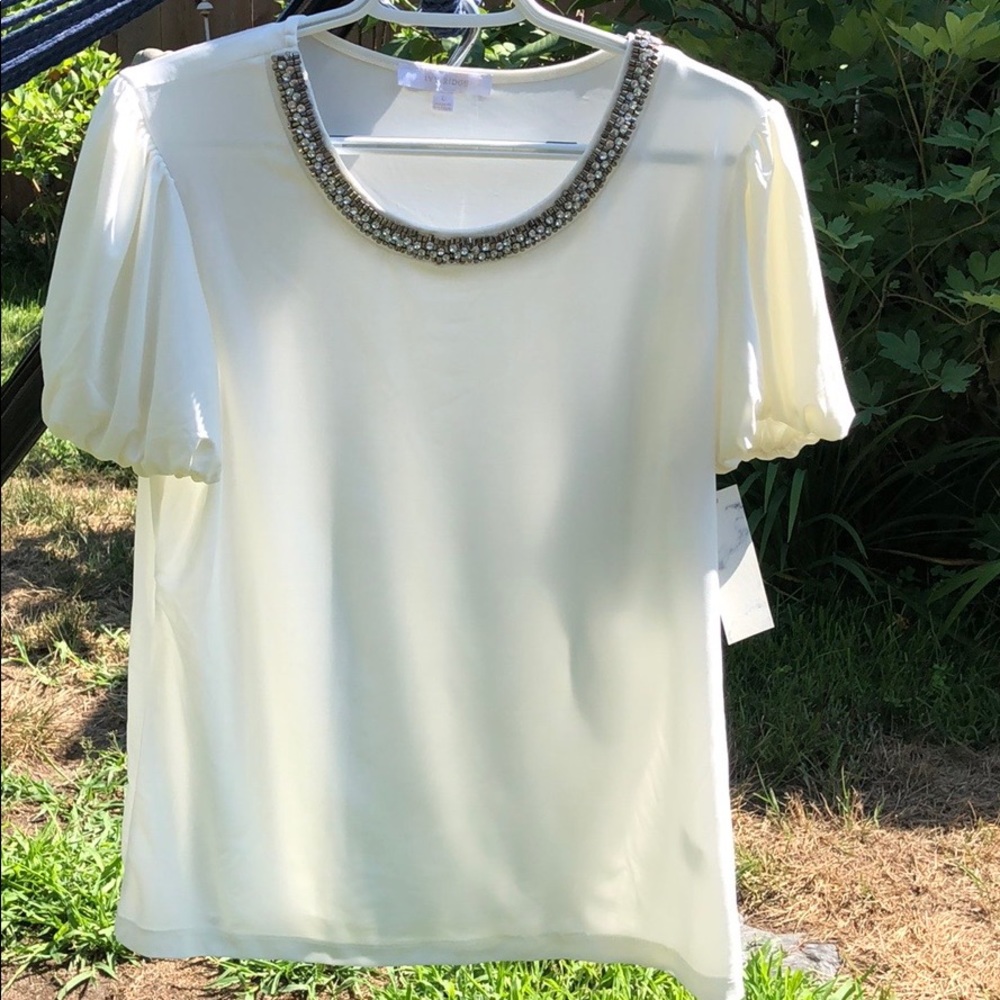Ivy Ridge blouse size:Large Embellished Round-Neck Top Very elegant blouse NWT L